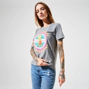 New Vans

WMNS The Simpsons Lisa T-shirt Sz Small